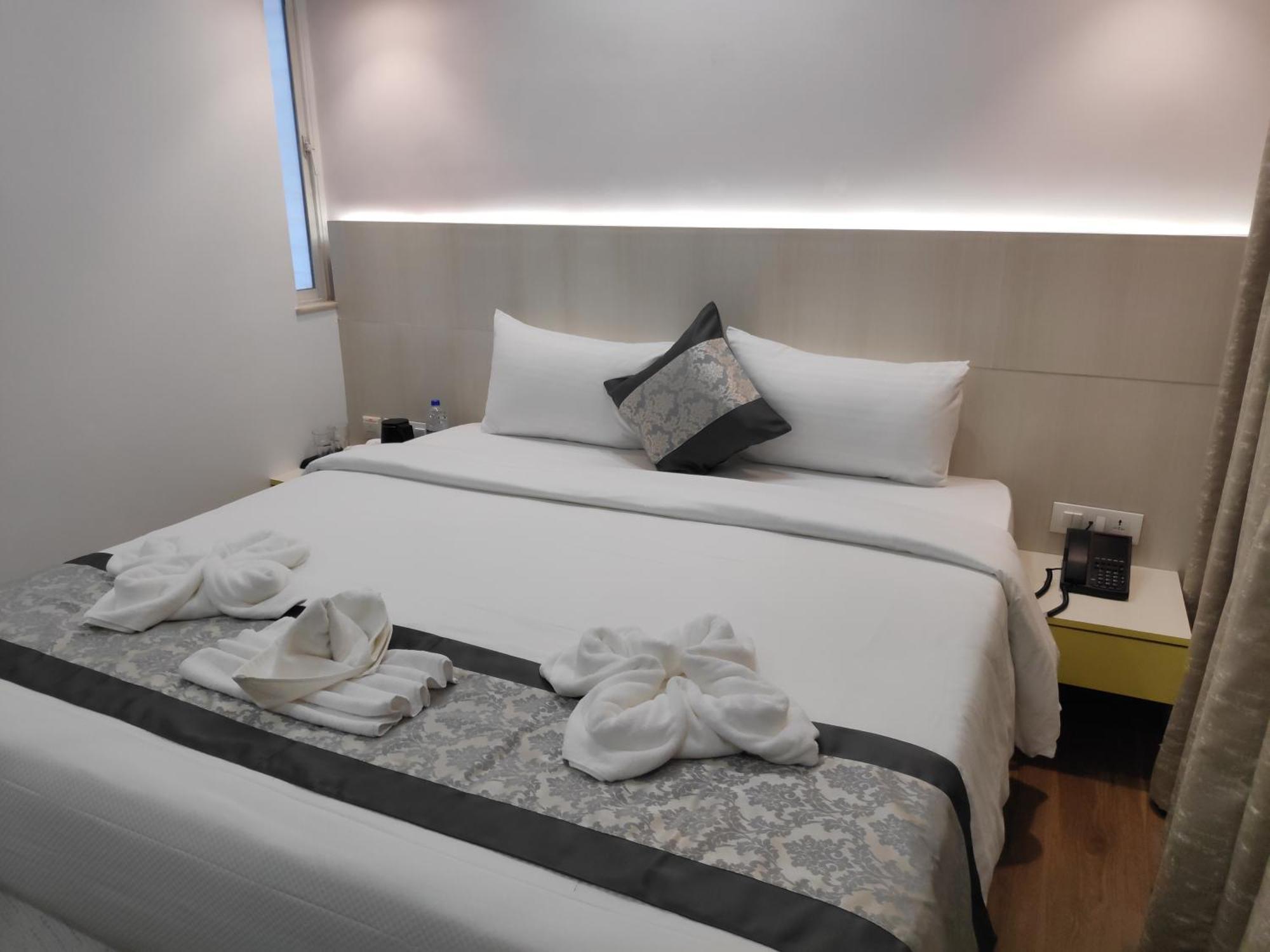 White House By Maxxvalue Service Apartments Bandra Mumbai Exterior photo