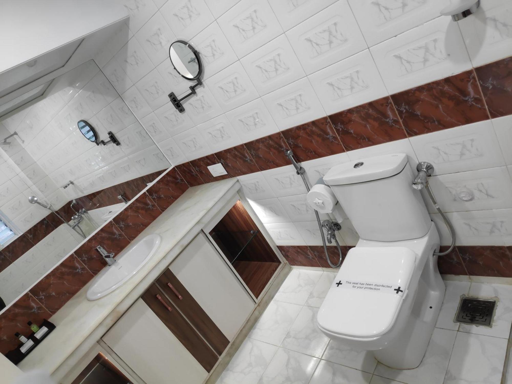 White House By Maxxvalue Service Apartments Bandra Mumbai Exterior photo