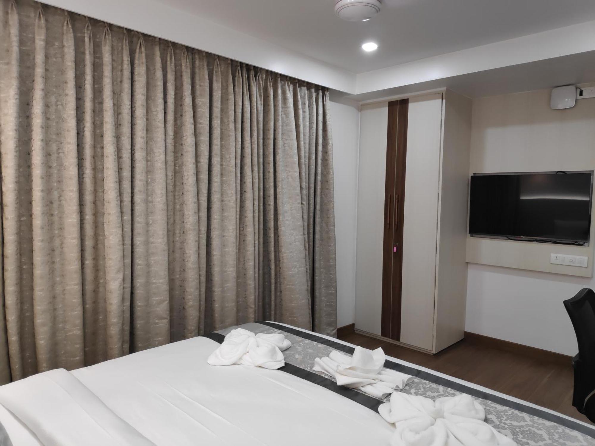 White House By Maxxvalue Service Apartments Bandra Mumbai Exterior photo