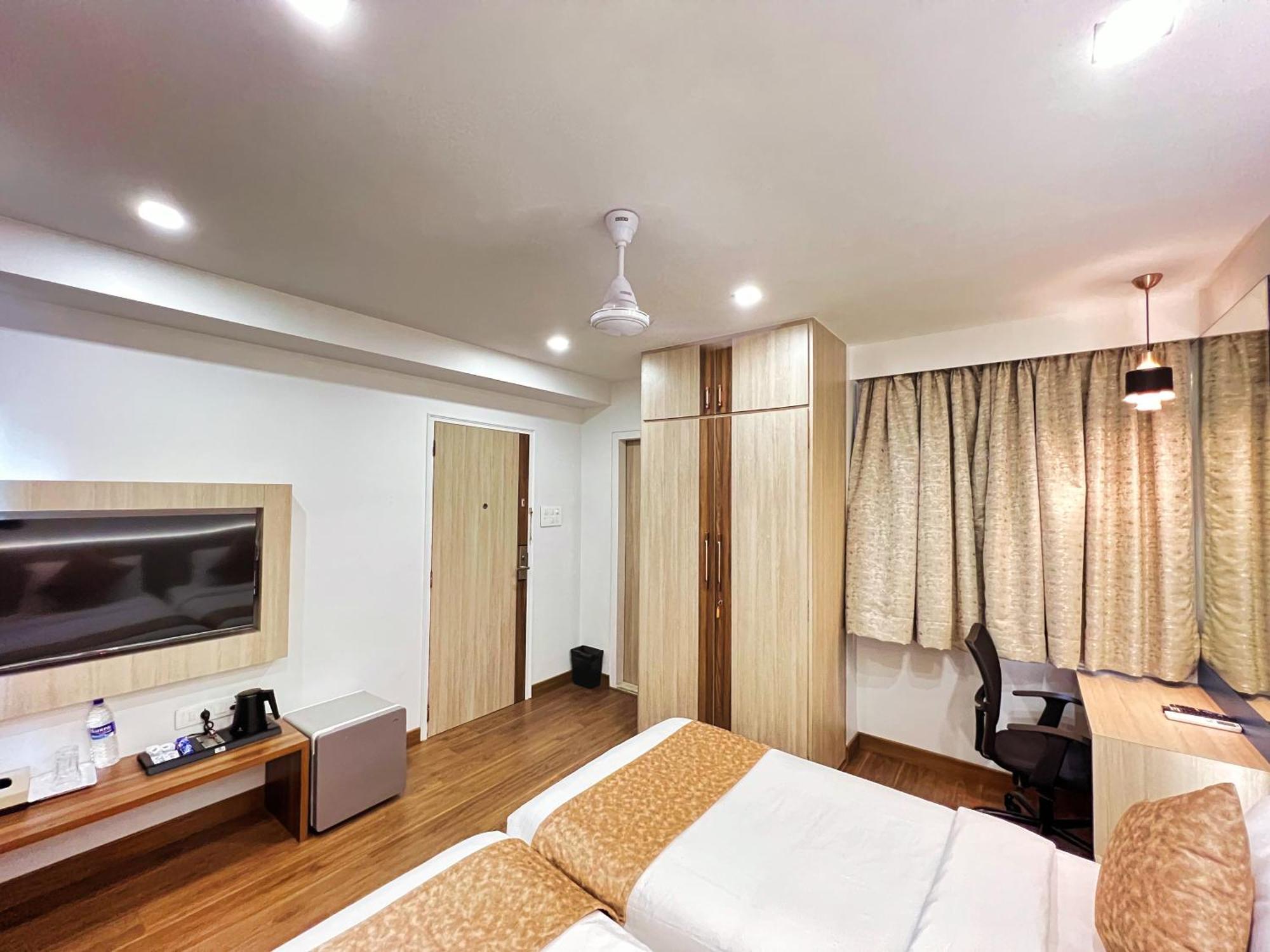White House By Maxxvalue Service Apartments Bandra Mumbai Exterior photo