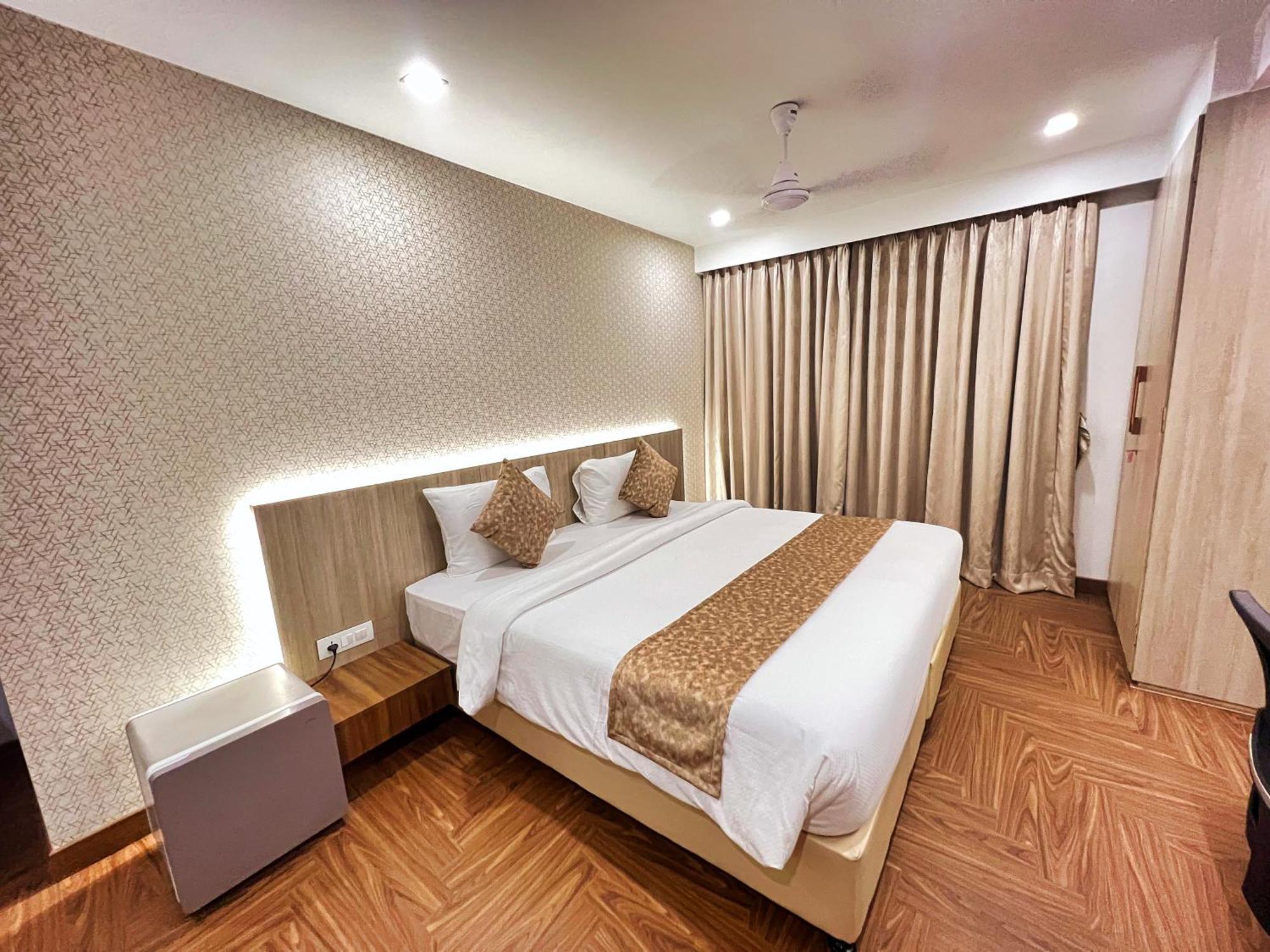 White House By Maxxvalue Service Apartments Bandra Mumbai Exterior photo