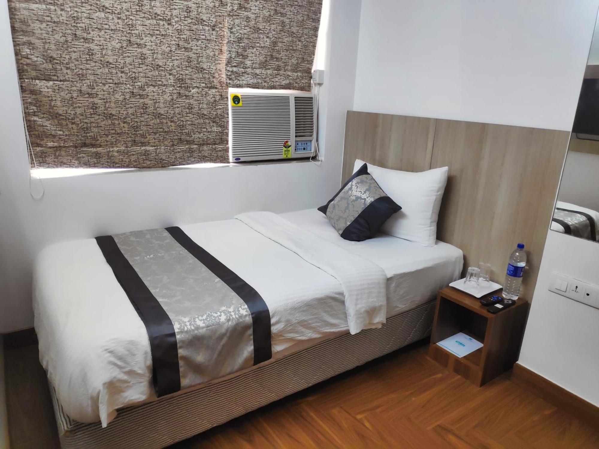 White House By Maxxvalue Service Apartments Bandra Mumbai Exterior photo