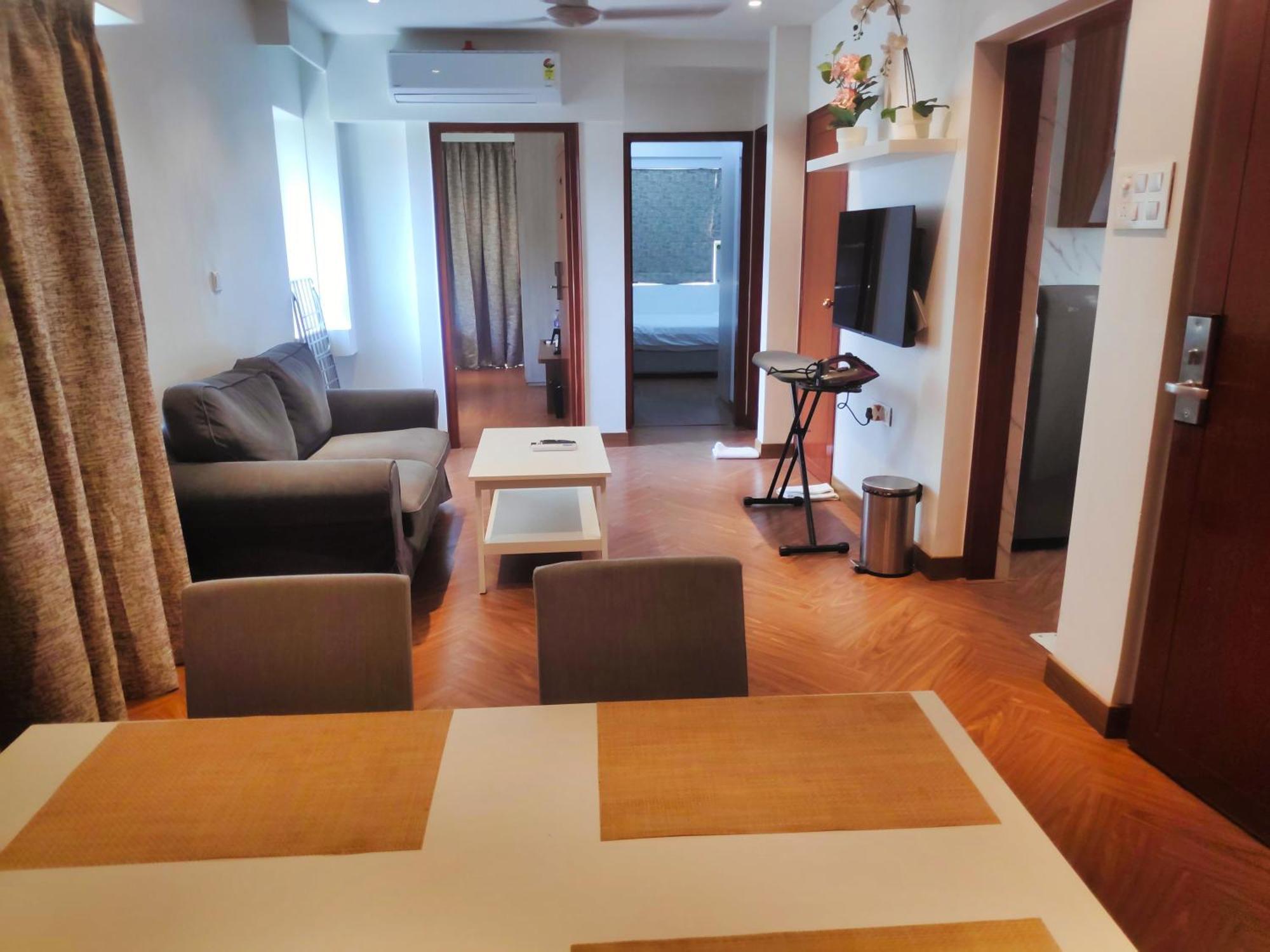 White House By Maxxvalue Service Apartments Bandra Mumbai Exterior photo